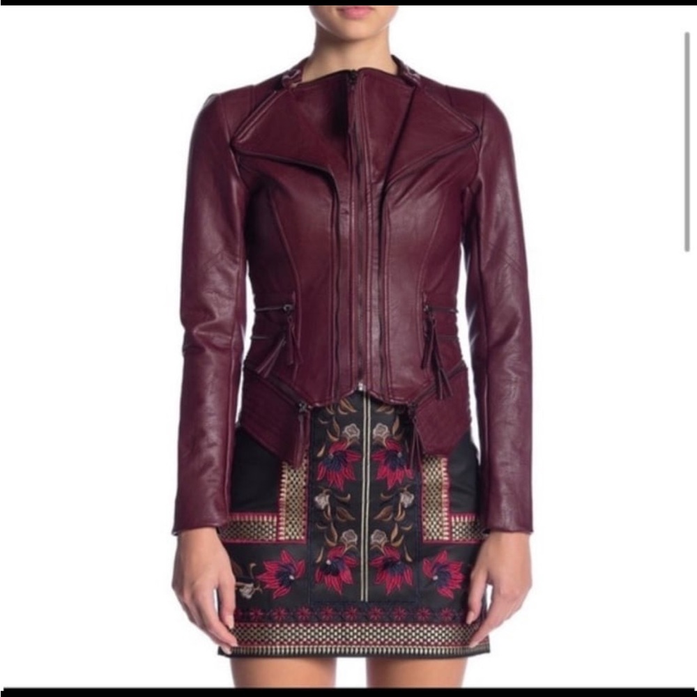 Romeo & Juliet Couture Faux Leather Zipper Moto Burgundy Jacket